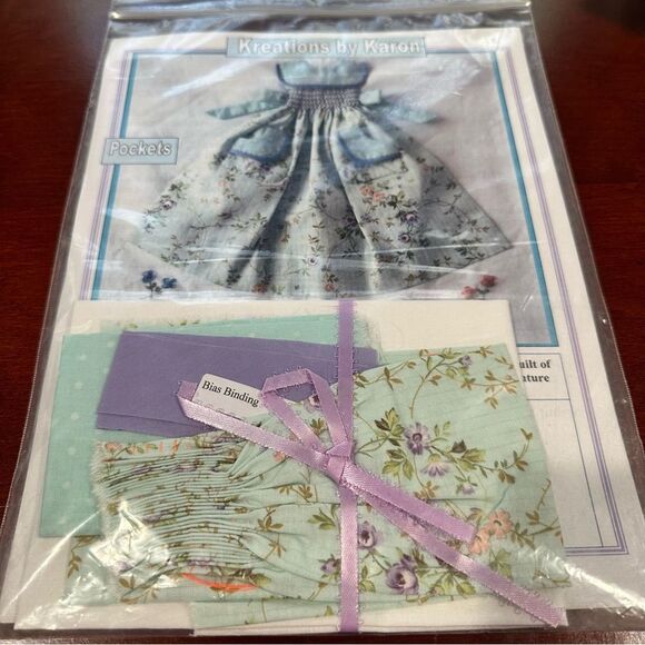 KREATIONS by KARON - Paper Dolls Quilt Pattern – Pockets Dress NWT - Picture 1 of 4
